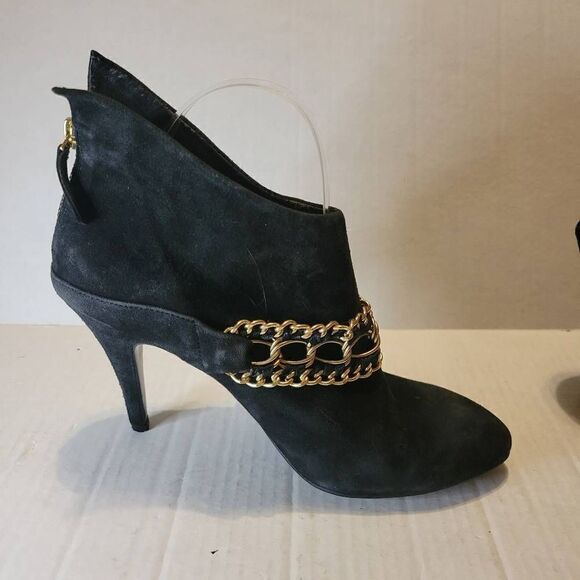 B Makowsky Black Suede Pull on Heeled Ankle Boots Size 9M - Picture 4 of 13